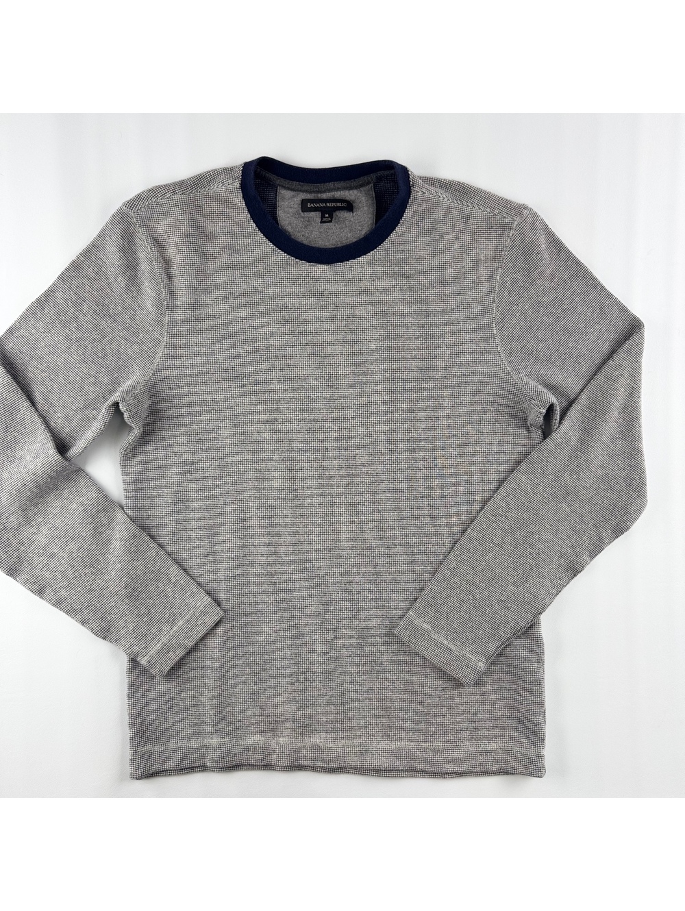 Banana Republic Men’s Medium Gray Crewneck
